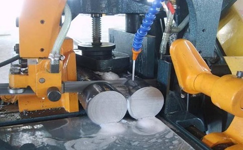 华容卧式带锯床的送料方式有哪几种？