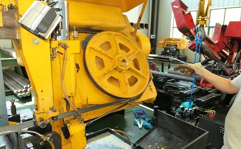 华容金属带锯床的日常使用和保养注意事项！